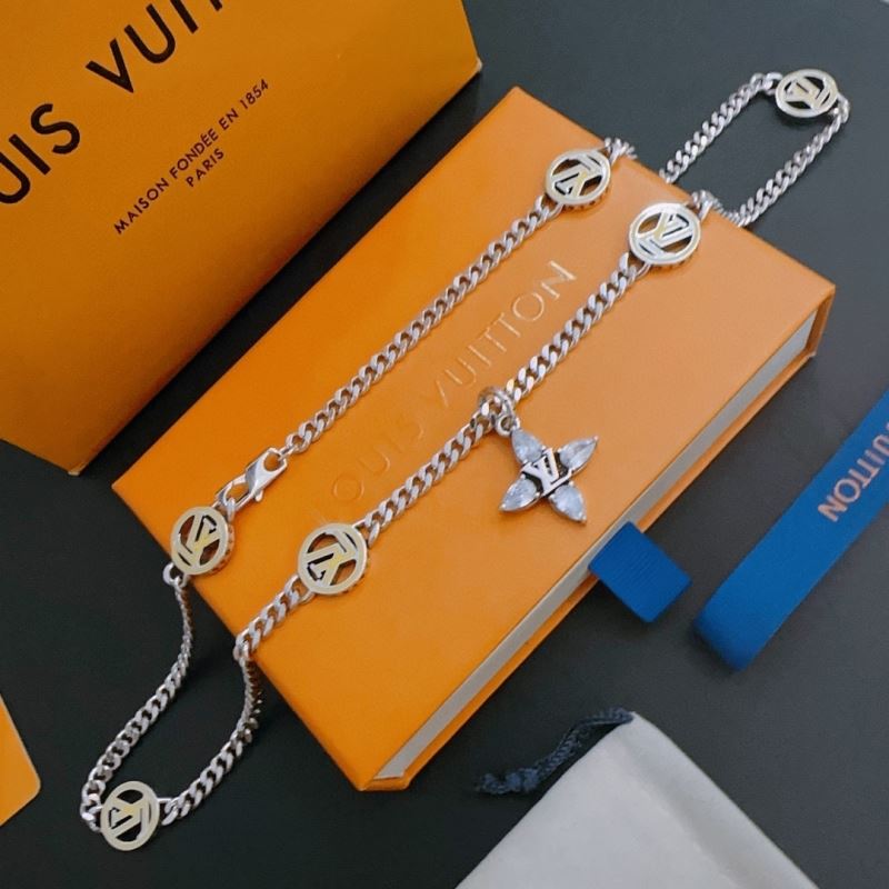 Louis Vuitton Necklaces